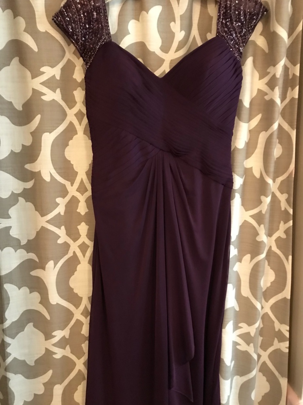 MGNY Sequin Cap Sleeve Gown in Deep Plum 10 - Picture 2 of 7